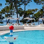Valamar Meteor Hotel 4*