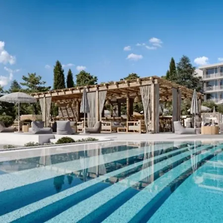 Valamar Meteor 4* מאקרסקה