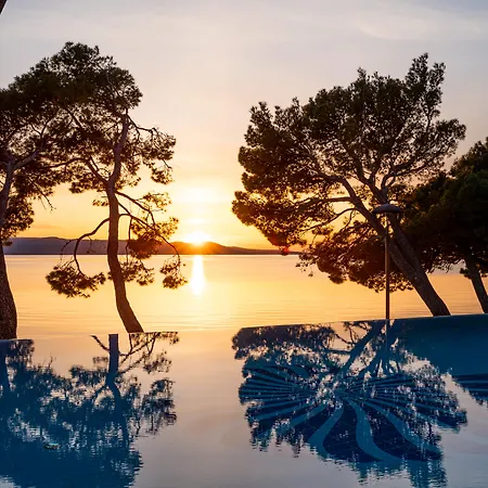 Szálloda Valamar Meteor 4*